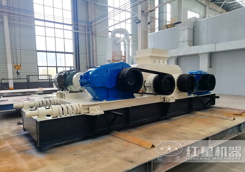 小型液壓對(duì)輥破碎機(jī)常用型號(hào)及價(jià)格，提供現(xiàn)場(chǎng)視頻